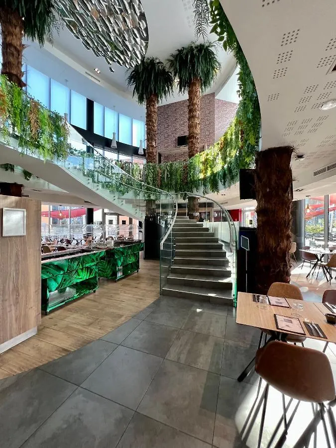 Soblue Hotel Антиб Франция