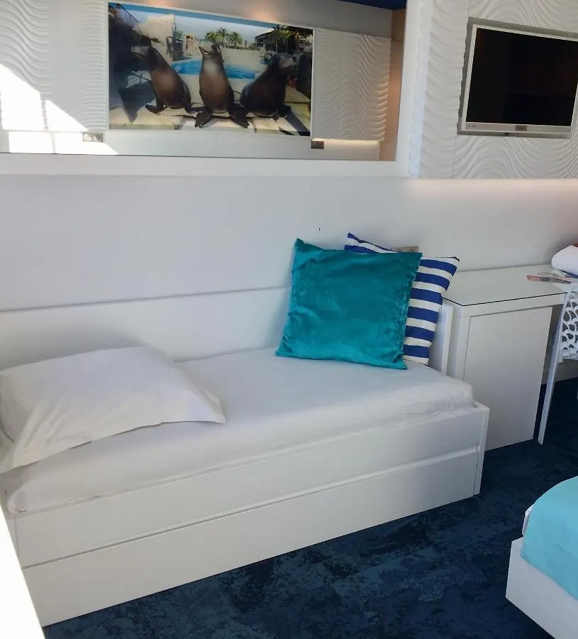 ***  Soblue Hotel Antibes Francie