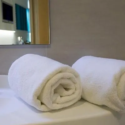 Soblue Hotel Антиб